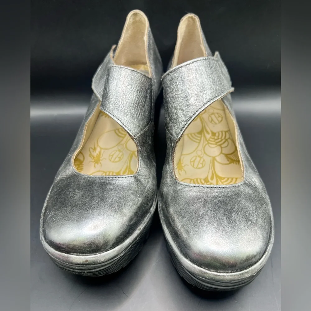Fly London- Yasi Silver Women's Wedge Shoes-‎ Size:39